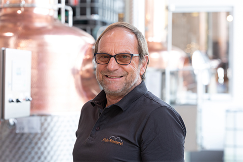 Georg Wehr, Auslieferung